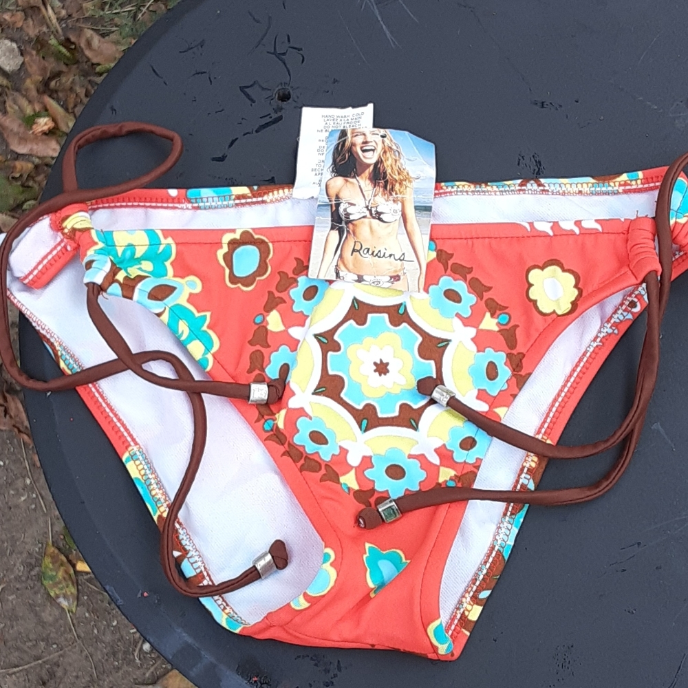 Swim suit